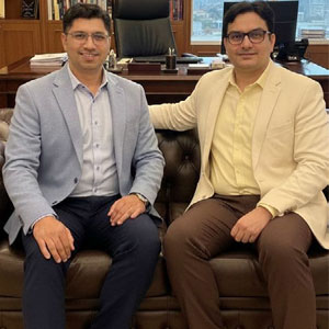 Vishal Chhajed & Sunil Chaudhary, Co-Founders, RiskiQ Insurance