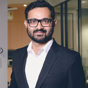 Roshan Bavishi,   Founder & Chief Visionary Officer, Goldwin Wealth