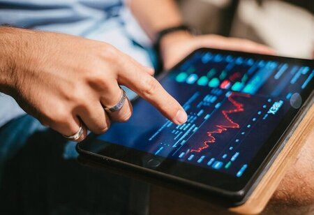 Sensex and Nifty Move Positive Despite RBI Keeping the Key Rate Unchanged