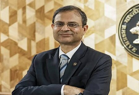 RBI Keeps Repo Rate at 5.25 percent Predicts India GDP Growth at 6.9 percent RBI Keeps Repo Rate at 5.25 percent Predicts India GDP Growth at 6.9 percent