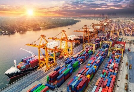 Trade Deficit Widens to USD 28.38 Billion in April Amid West Asia Crisis