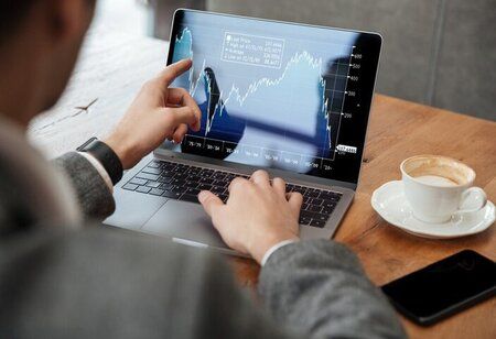 Nifty and Sensex Continue Losses as Market Consolidates Ahead of Budget