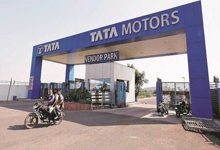 Tata Motors 3 Year Bull Run is Under Risk as Stock Falls 36 percent in 5 Months