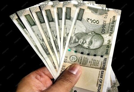 Indian Rupee Becomes the Weakest Performing Currency in Asia