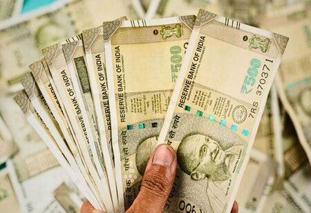 Indian Rupee Posts Worst Session Since Feb 2023 Falls 1.03 percent to 85.72 vs Dollar