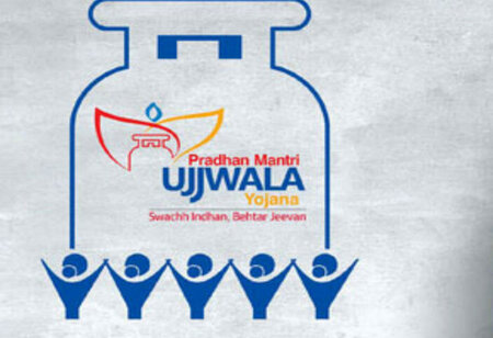 Ujjwala LPG Subsidy Rs 300 Benefit Now on First 4 Refills Ujjwala LPG Subsidy Rs 300 Benefit Now on First 4 Refills
