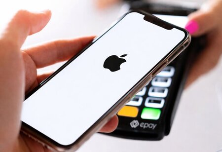 Apple in Talks With ICICI HDFC and Axis Bank to Launch Payment Services