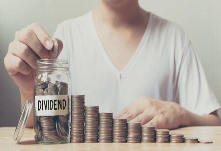Dividends Paid by over 20 Loss-making Companies in FY24