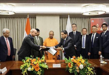Rs 11000 Cr MoUs Signed with Japanese Firms on Day One of Yogi Visit