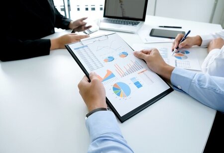 InCred Equities Flags Mixed Q4FY26 Earnings Inflation Risks Loom