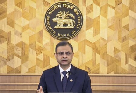 RBI Holds Repo Rate Steady at 5.25 Percent Sees GDP Growth at 6.7 Percent RBI Holds Repo Rate Steady at 5.25 Percent Sees GDP Growth at 6.7 Percent