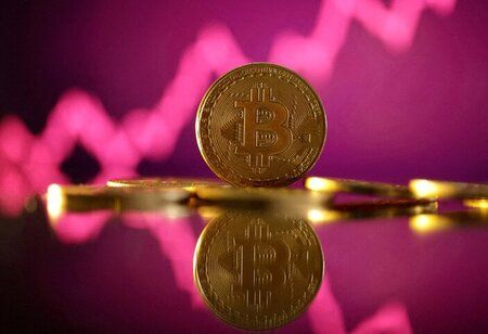 Bitcoin Soars Past USD 106000 Amid Hopes for a Strategic Reserve