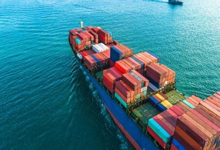 Indian FY26 Exports Hit Record USD 863 Bn Amid Global Trade Challenges
