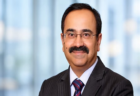 HDFC Bank Shares Rise as New CEO Ends Leadership Uncertainty